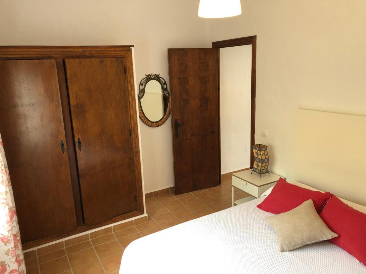 Apartamentos Cala Isabel Zahora Dış mekan fotoğraf