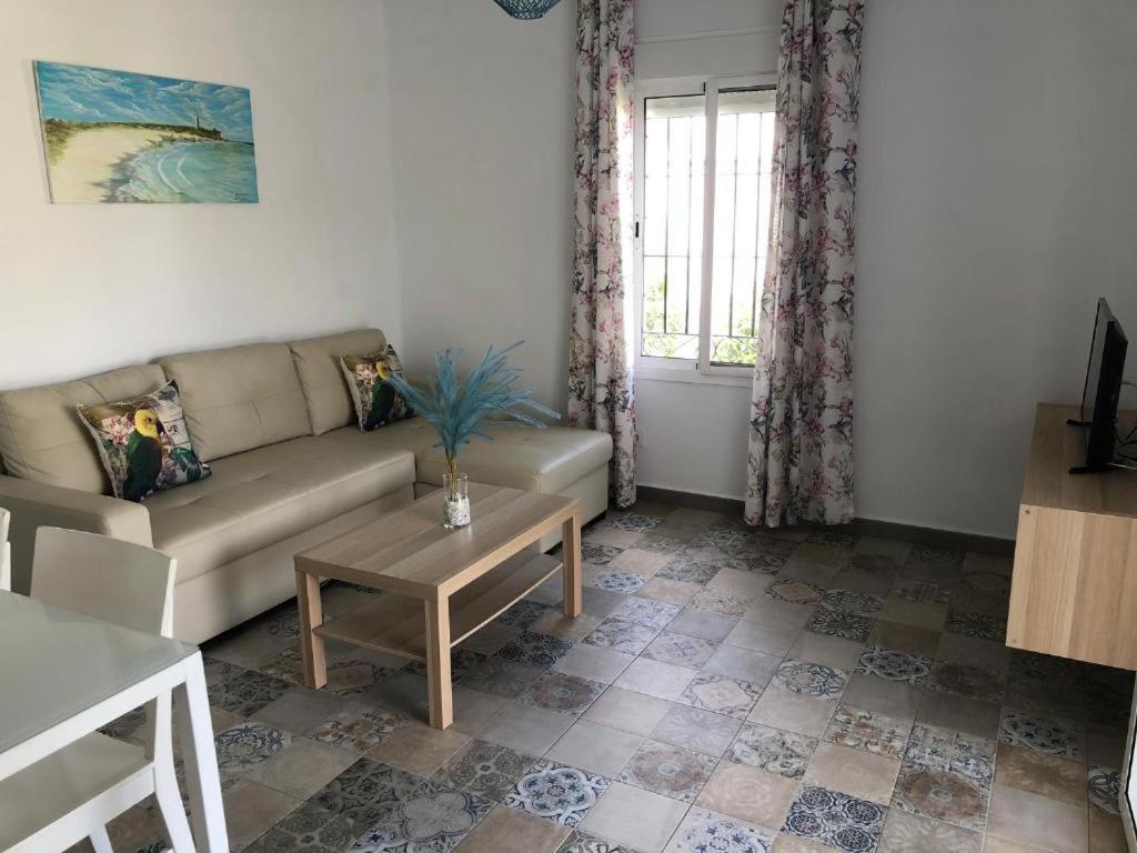 Apartamentos Cala Isabel Zahora Dış mekan fotoğraf