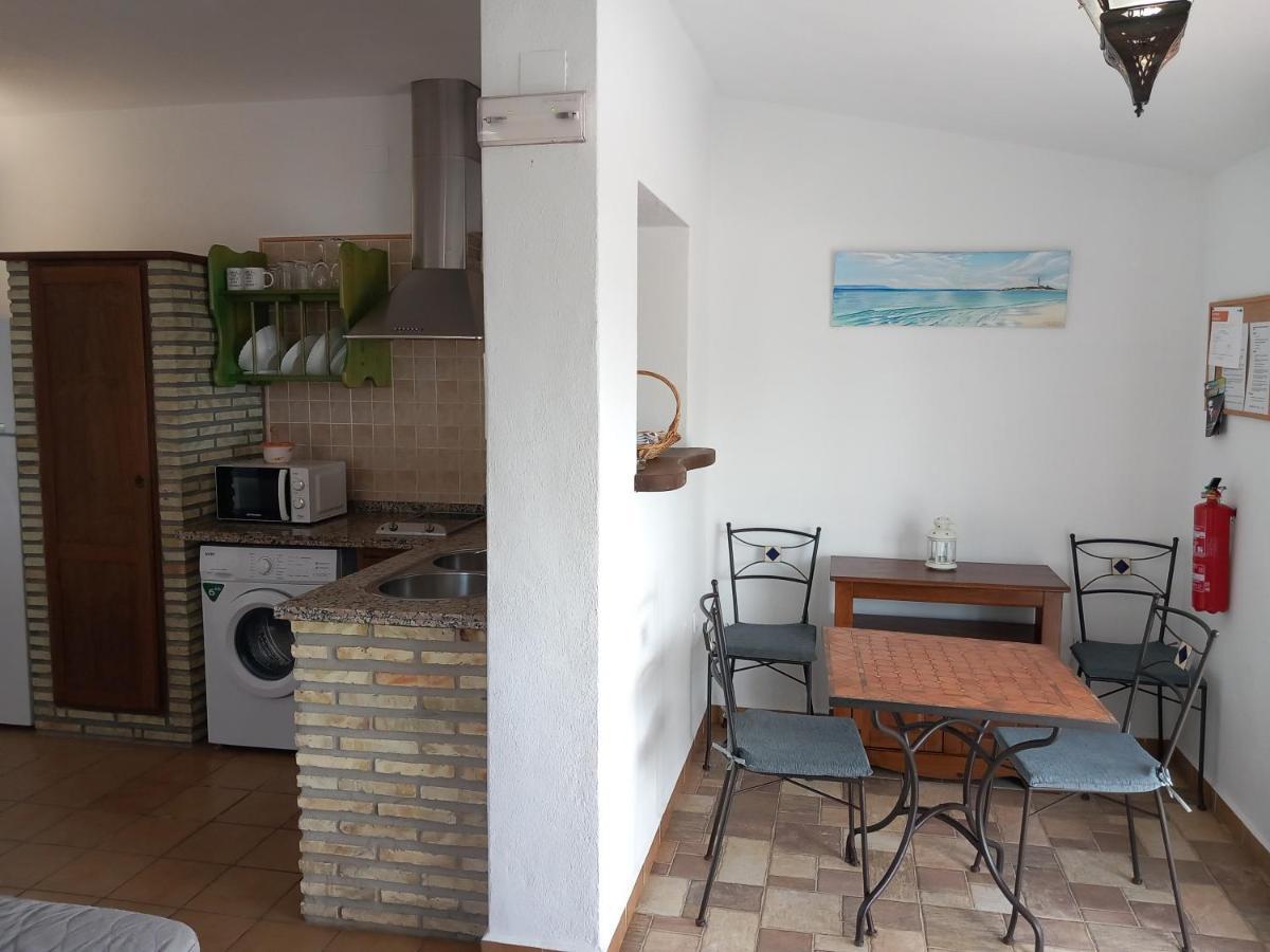 Apartamentos Cala Isabel Zahora Dış mekan fotoğraf