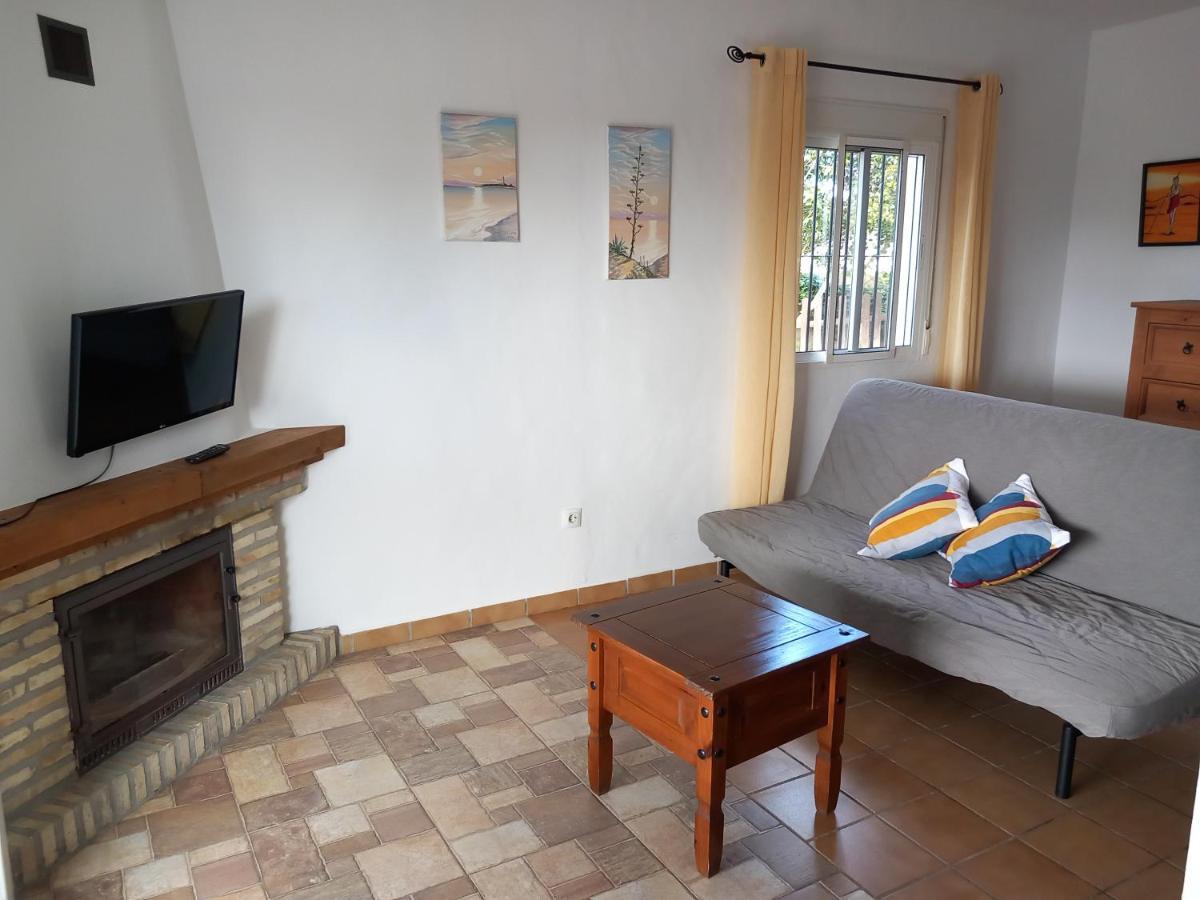 Apartamentos Cala Isabel Zahora Dış mekan fotoğraf