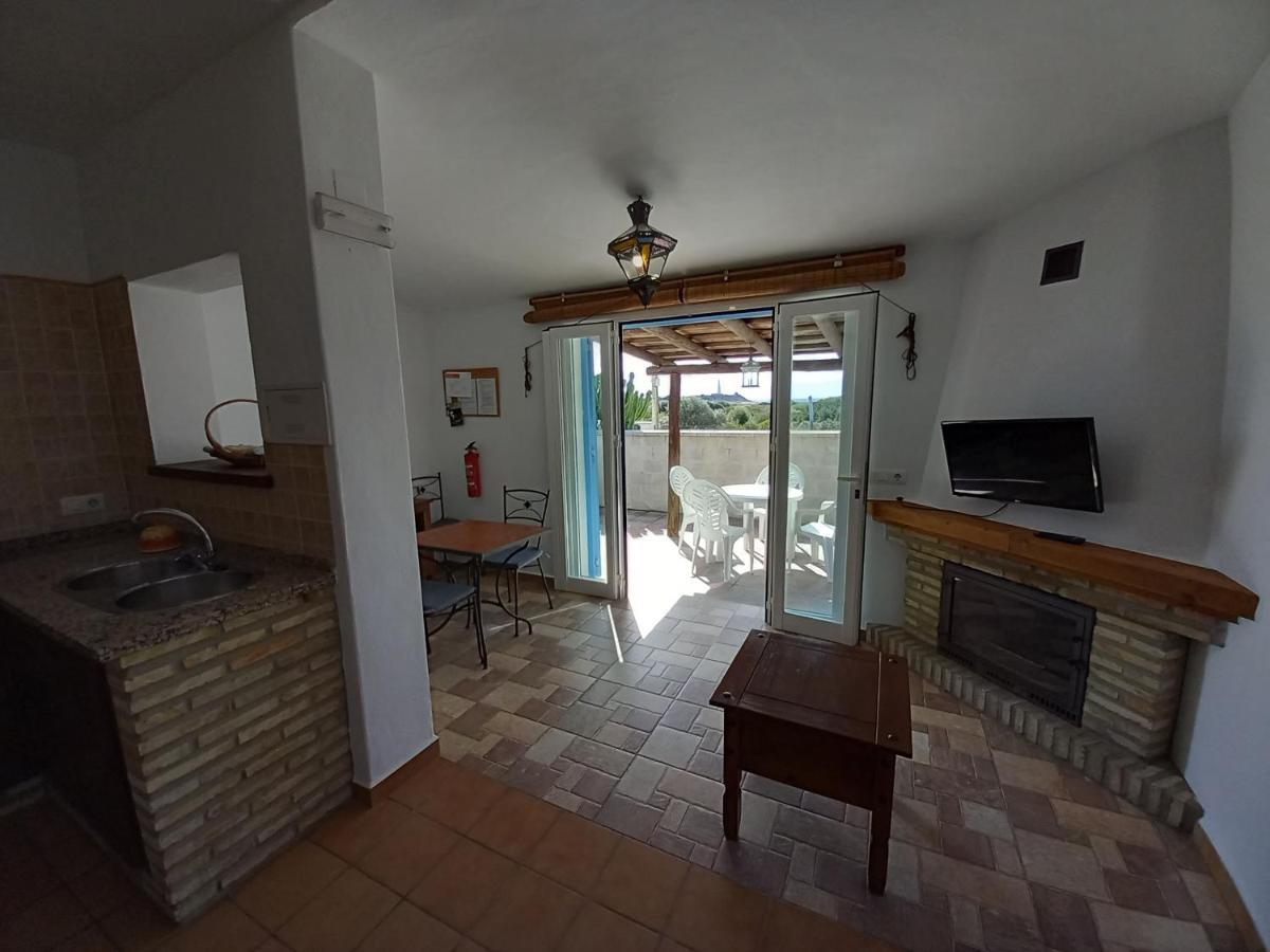 Apartamentos Cala Isabel Zahora Dış mekan fotoğraf